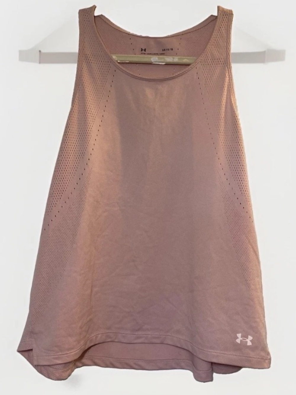 Under Armour Women’s Large Shirt Perforated Tank Top Racerback Gym Running Pink